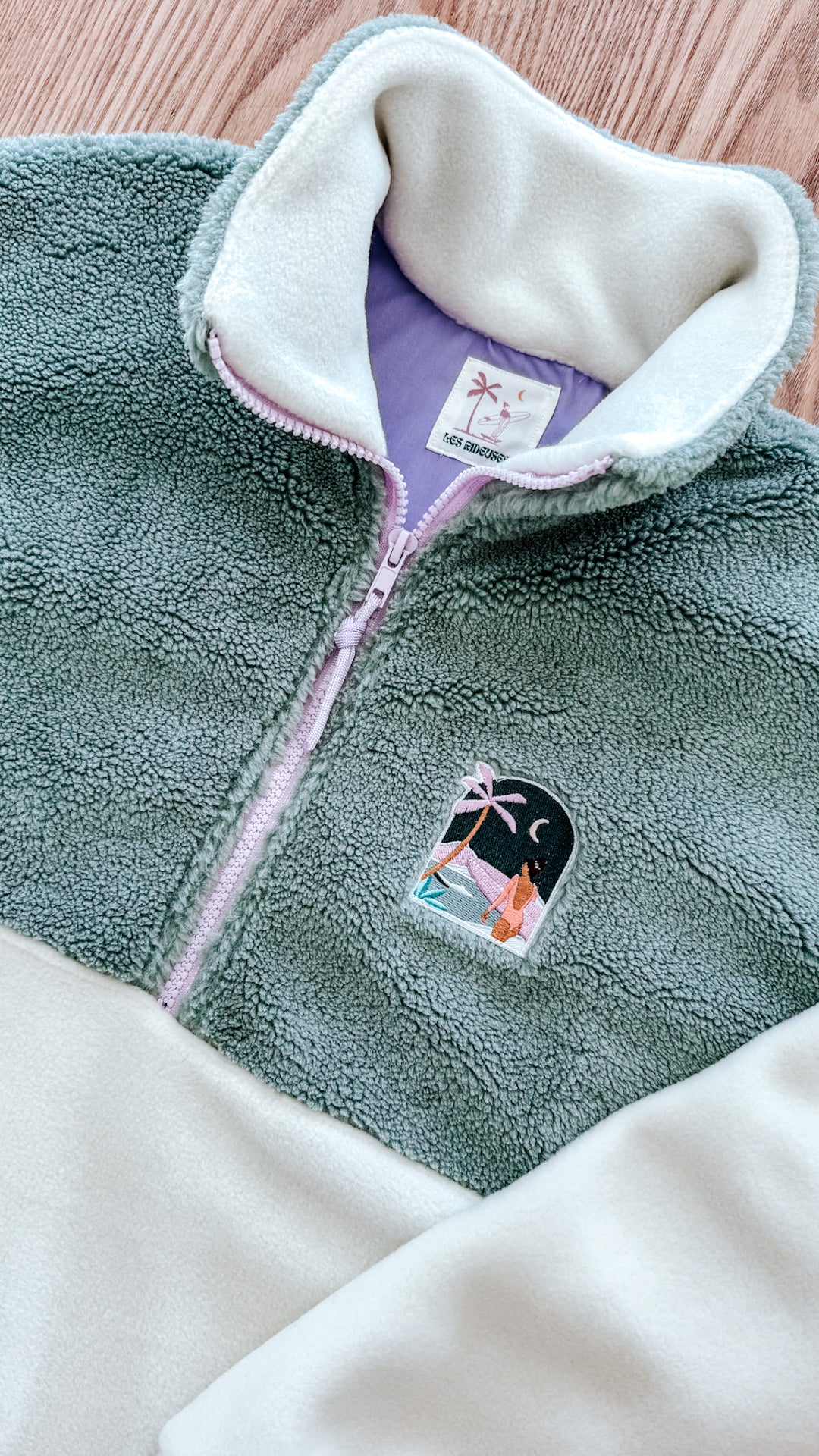 Précommande Veste polaire sherpa vert sauge, écru et lila- Plus épaisse - délai de fabrication: 2-3 semaines