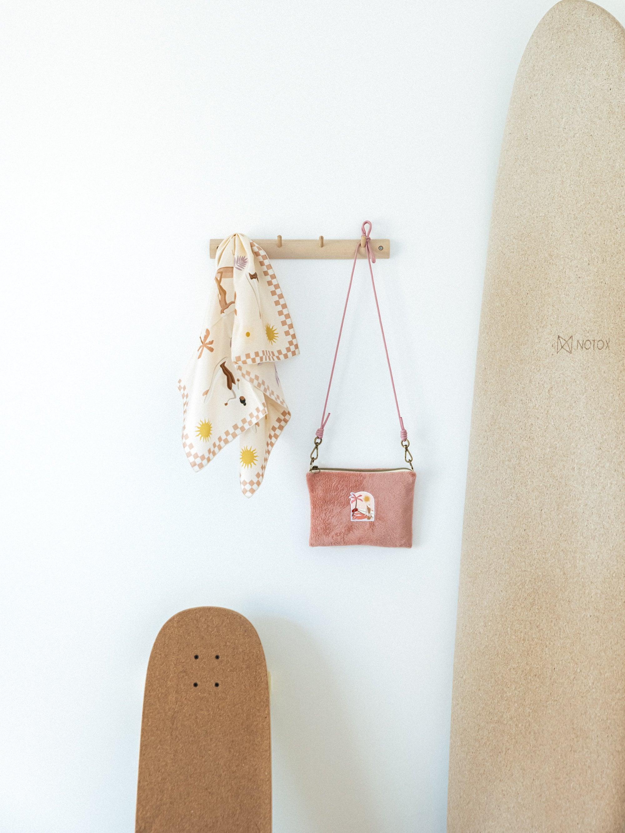 Pochette sacoche en éponge terracotta avec corde amovible