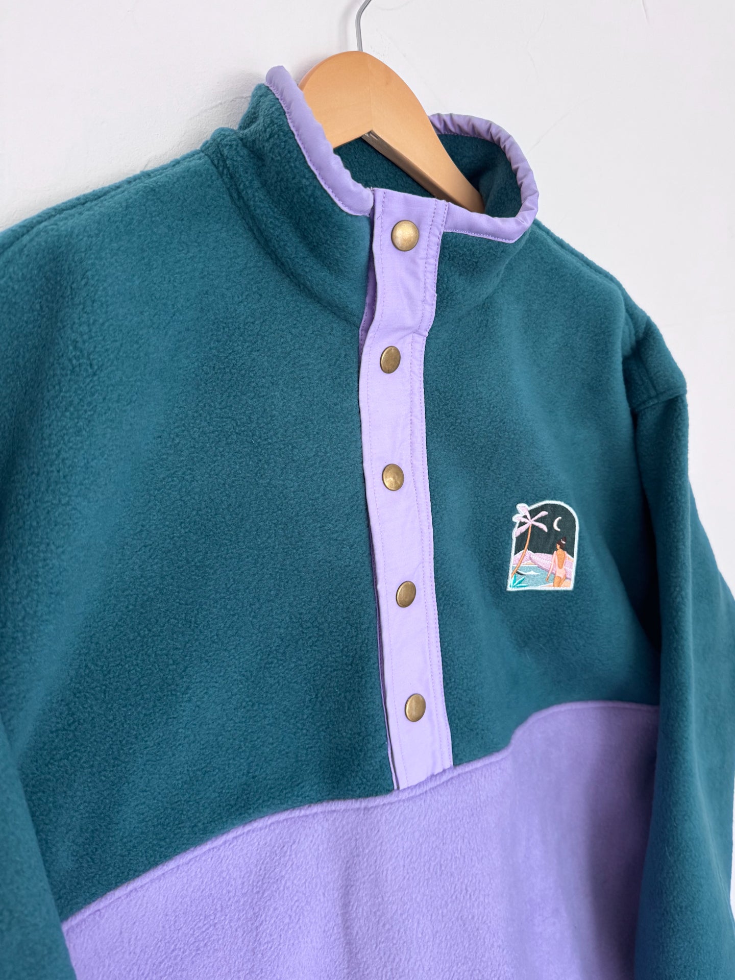 Précommande Veste polaire vert forêt et lila - Délais: 4 semaines de fabrication