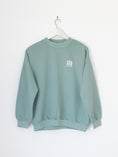 Load image into Gallery viewer, Sweat-shirt oversize French vert sauge
