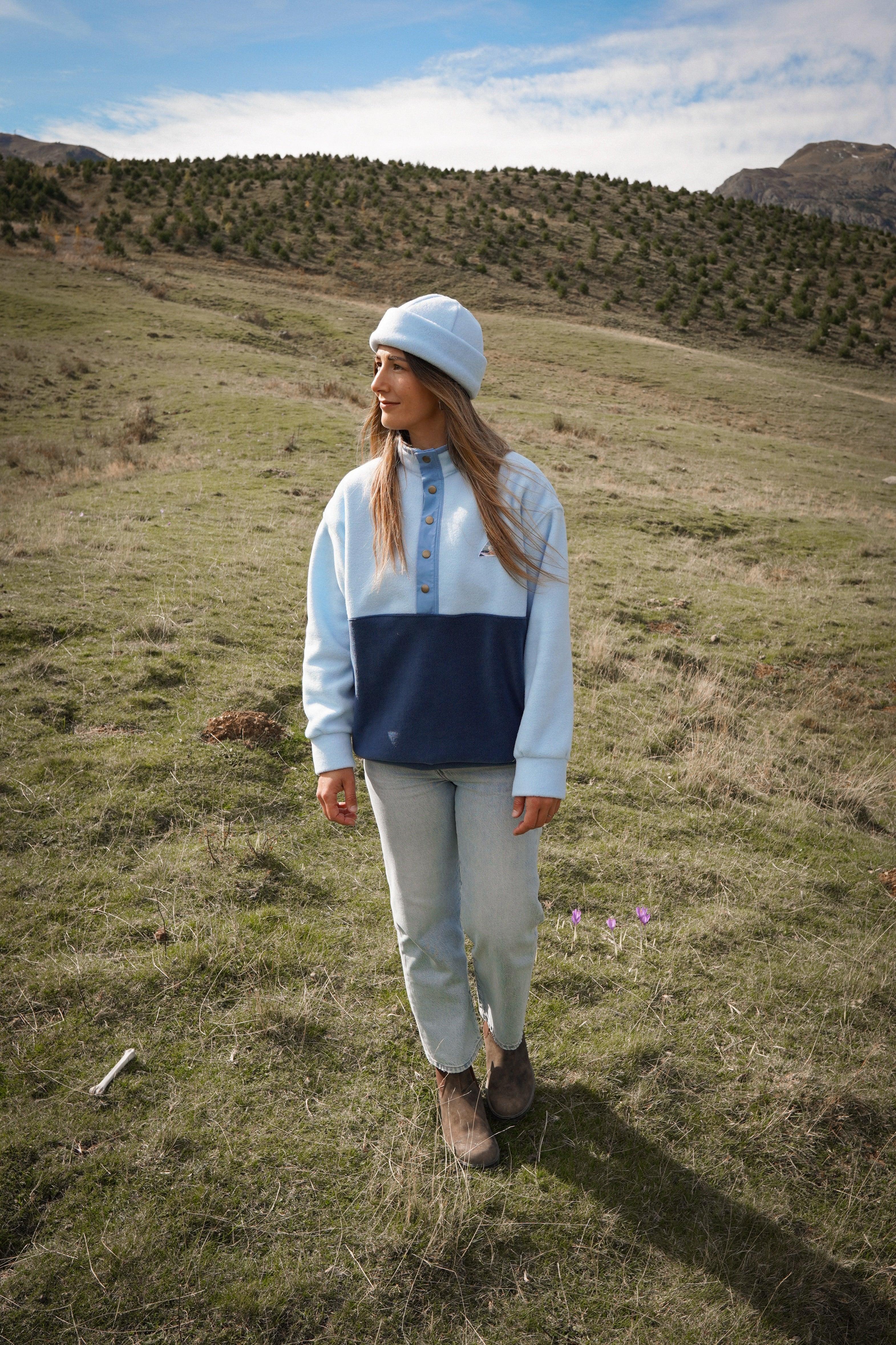 Veste polaire bleu ciel et bleu foncé