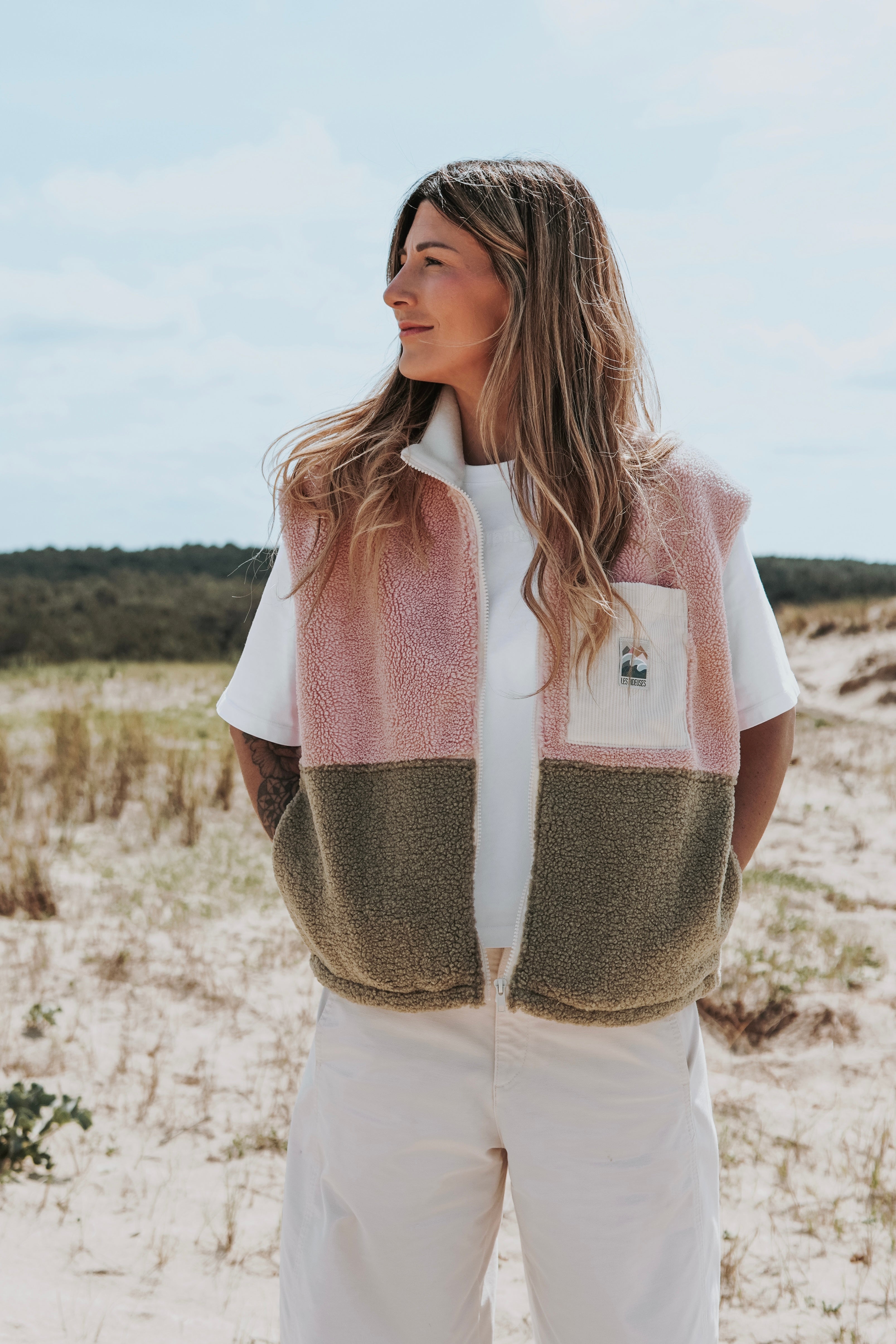 Veste sherpa sans manches rose pâle & kaki clair