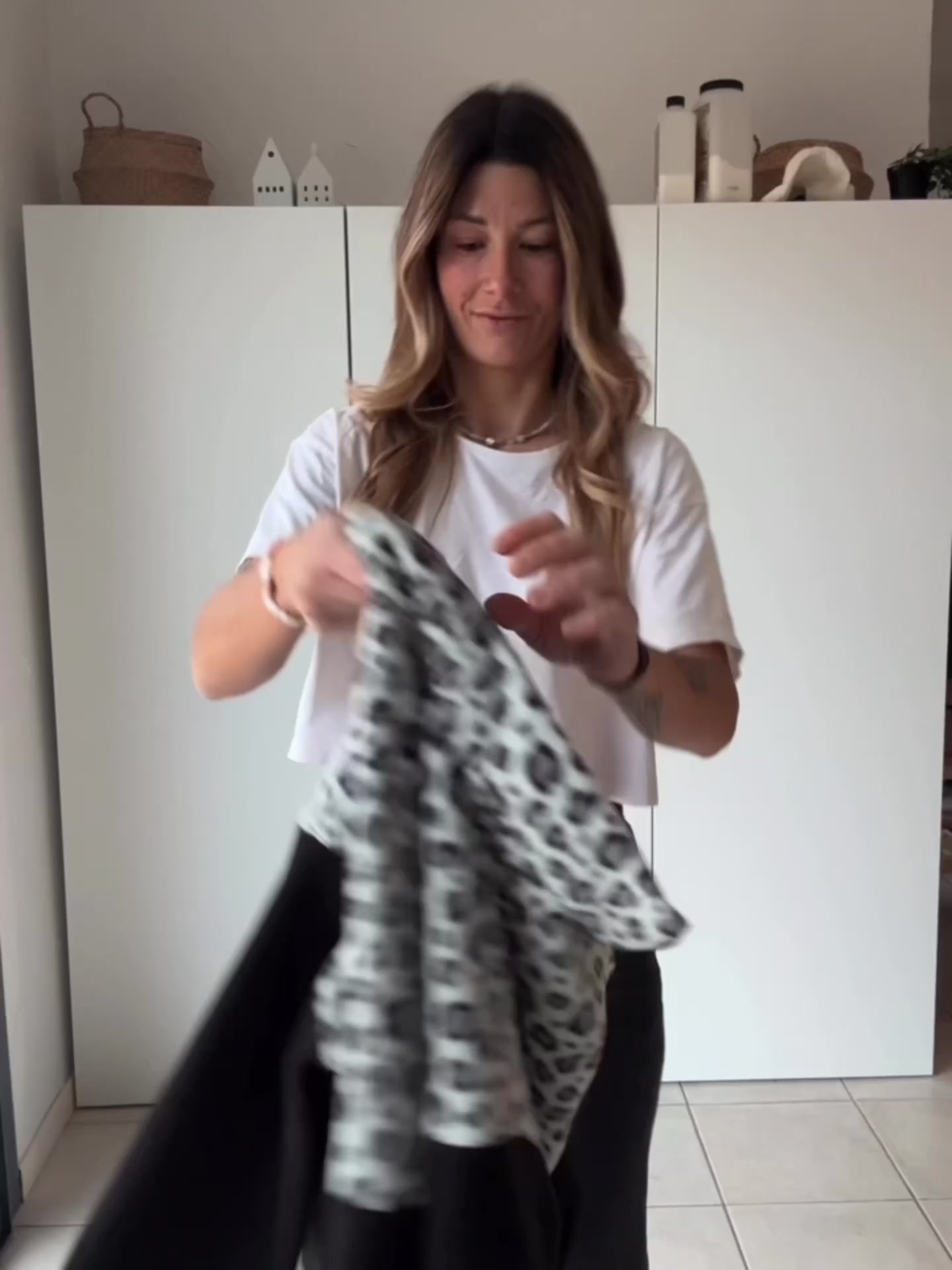 Pull polaire Léopard gris et noir