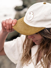 Casquette en velours bicolore vieux camel/écrue Let’s go surfing - Les Rideuses