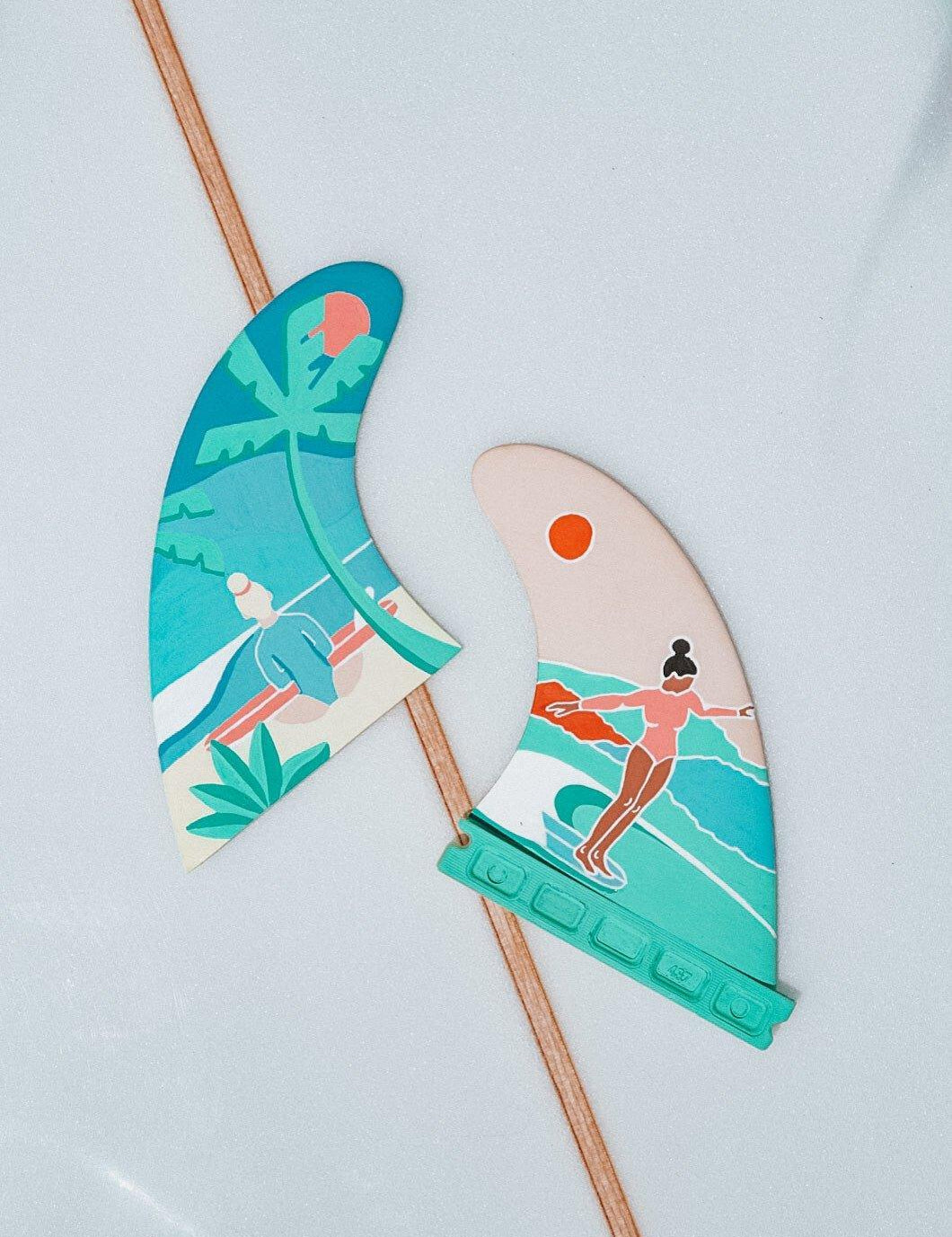 Custom Fin Palm & Beach - Les Rideuses