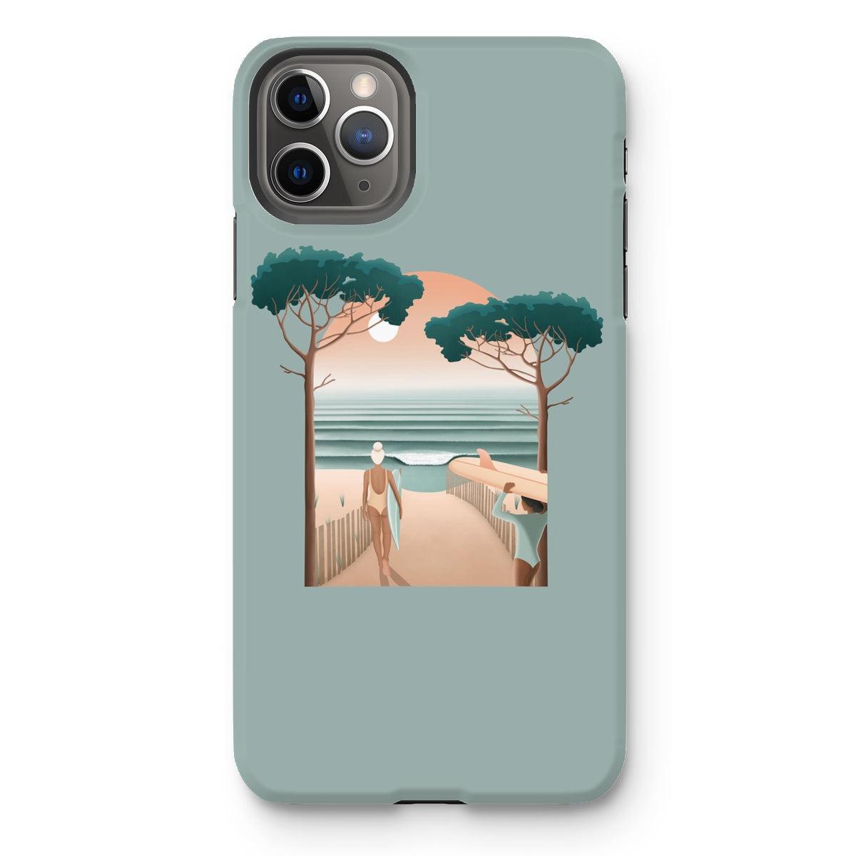 Reinforced phone case seen on the Landes