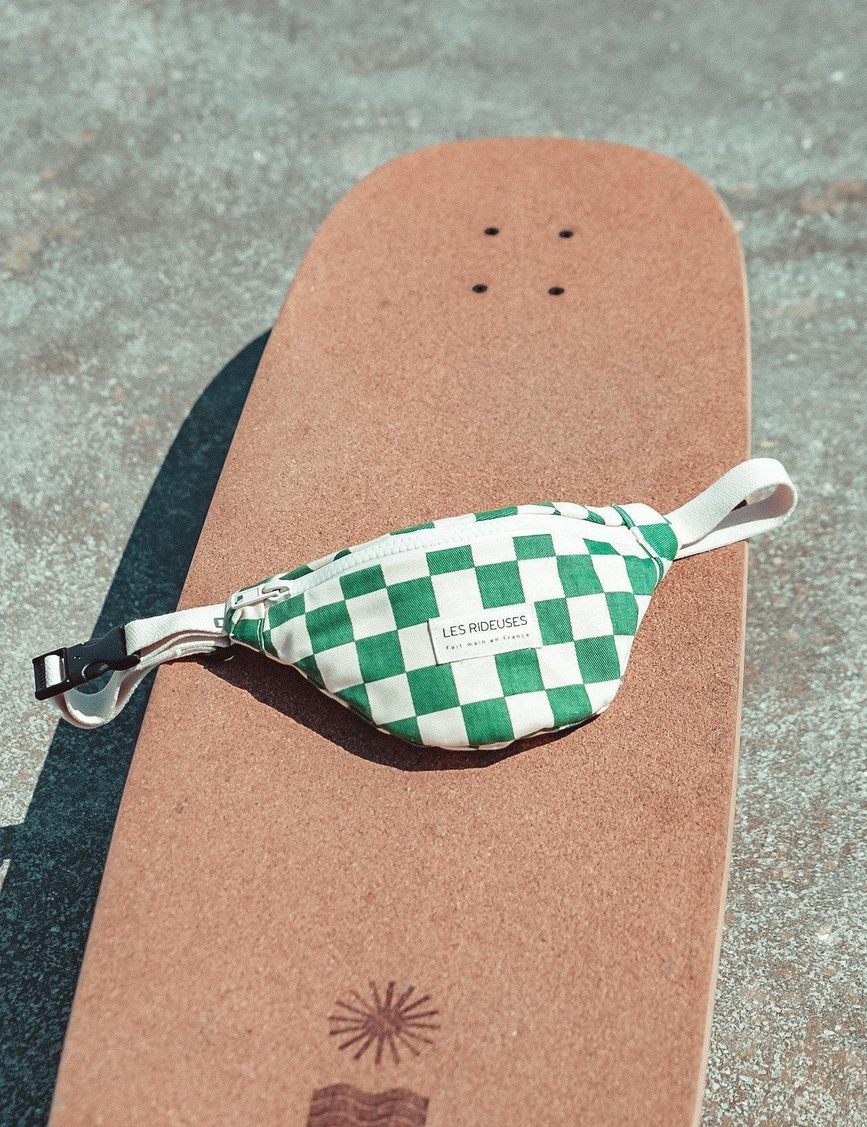 Mini banane enfant damier vert & écru - Les Rideuses