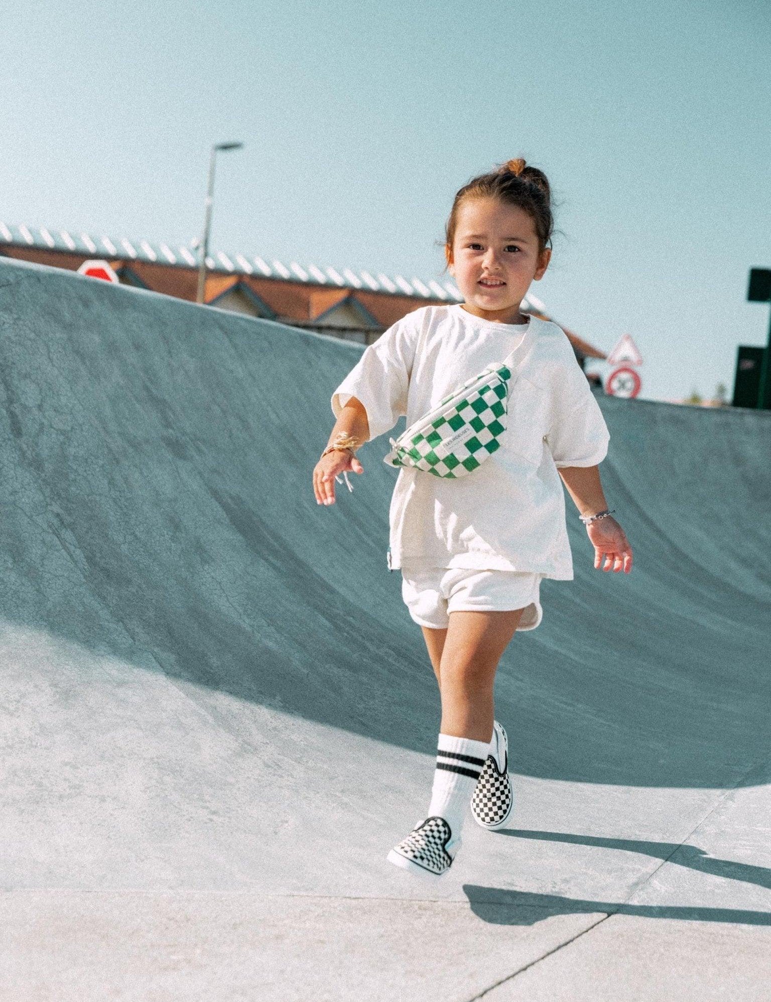 Mini banane enfant damier vert & écru - Les Rideuses